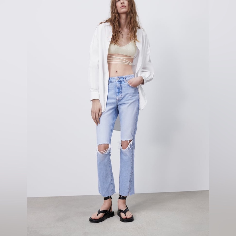 ZARA LIGHT BLUE HIGH RISE JEANS